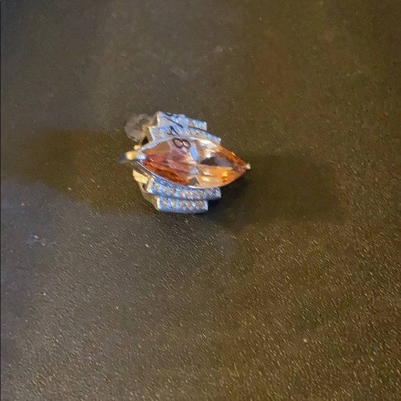 Ring - Picture 2 of 2